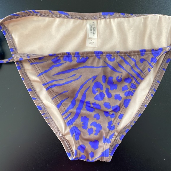 Victoria’s Secret halter bikini - Picture 3 of 6